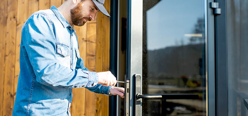 Frameless Glass Storefront Door Locks Replacement in Santa Fe Springs, CA